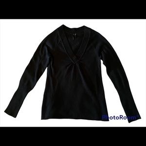 V-Neck Long Sleeve Black Sweater - Women’s Medium